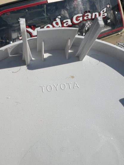 OEM Toyota SR5 Fan Blade Center Caps (1989–1995) – Sombrero Logo, Rare Set of 4
