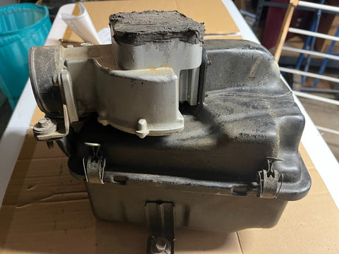 22re Air Cleaner Assembly 84-88/89